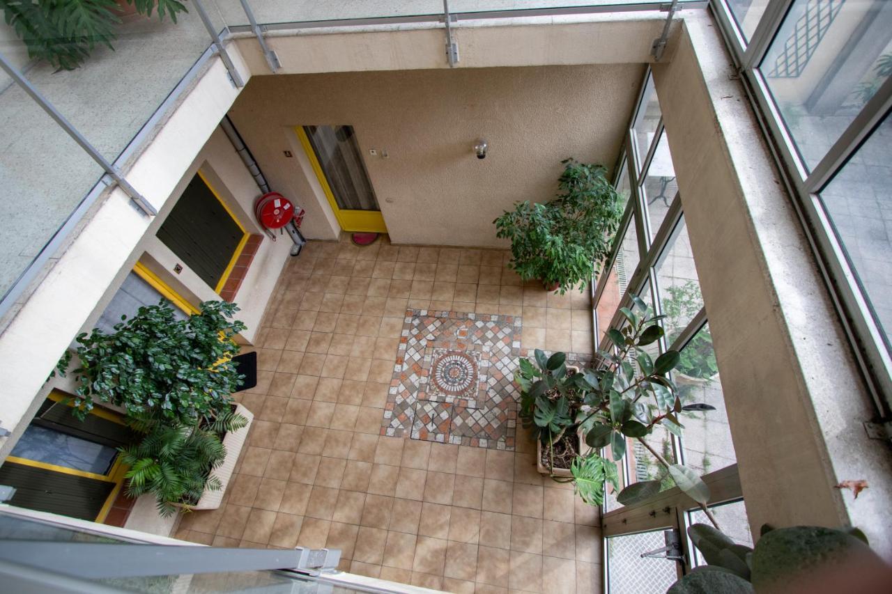 La Maison D'Antonin Nimes Exterior photo