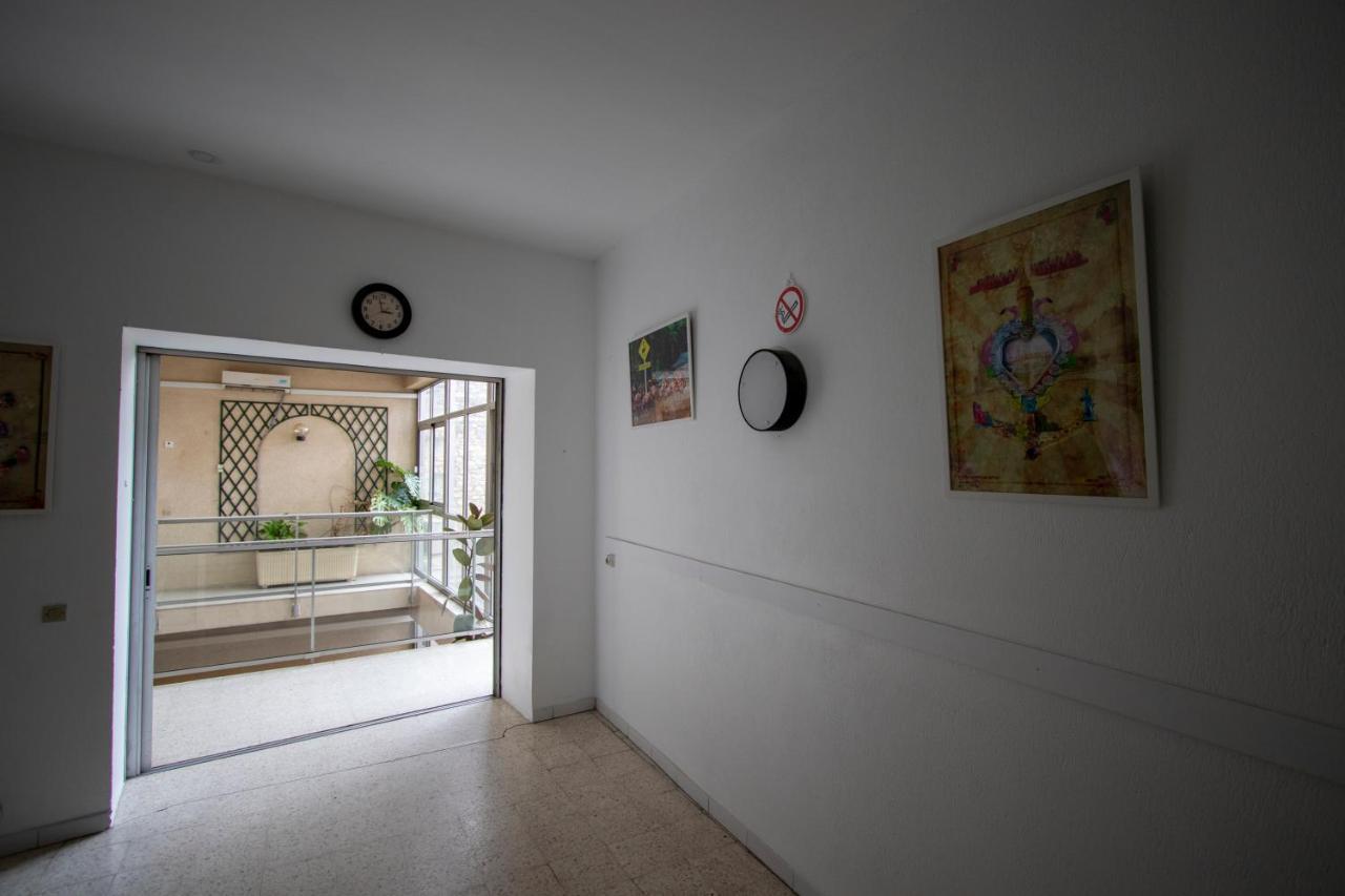 La Maison D'Antonin Nimes Exterior photo